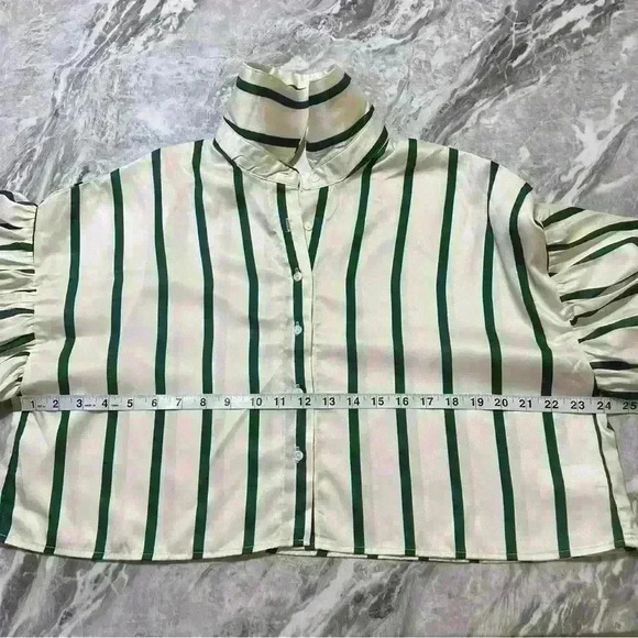 SHEIN Lantern Sleeve Striped Print Shirt size M ivory- green - Picture 10 of 11